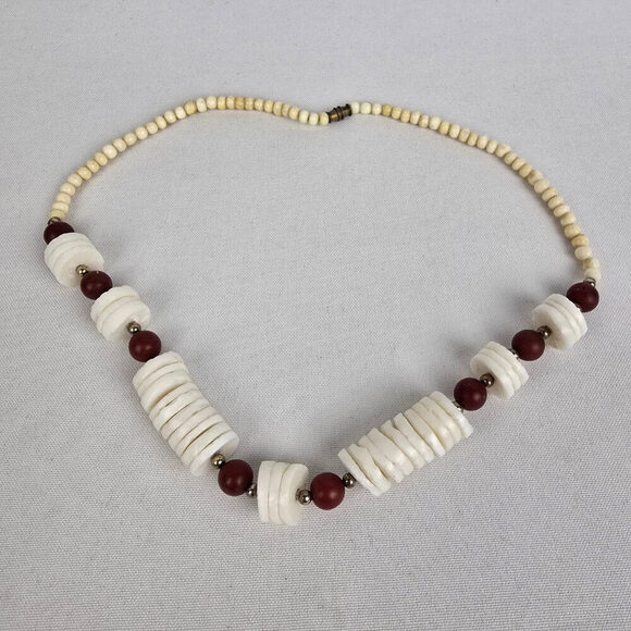 Vintage Hawaiian Natural Puka Shell and Carnelian Stone Necklace - Picture 2 of 6